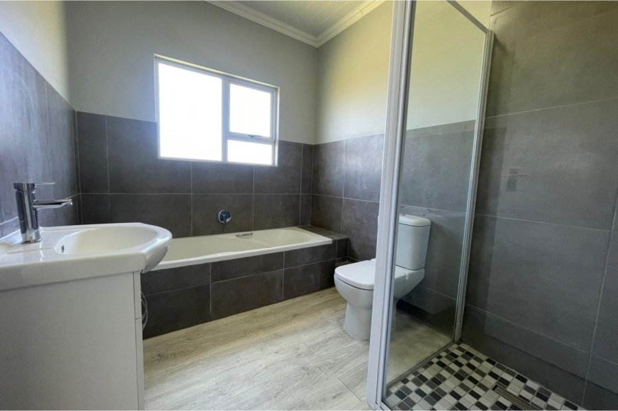 3 Bedroom Property for Sale in Glen Eden Eastern Cape